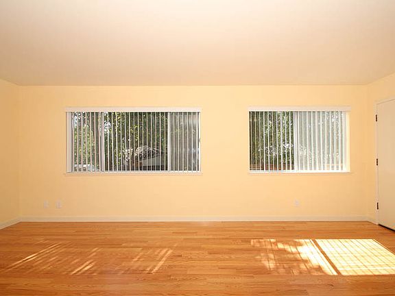 3rd image of 562 Kendall Ave APT 12
