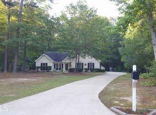 177 Saint James Pl, Sharpsburg, GA 30277
