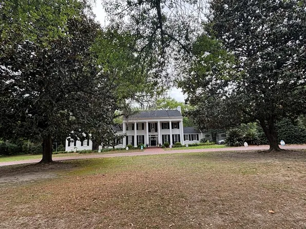 1156 S Main St, Moultrie, GA 31768