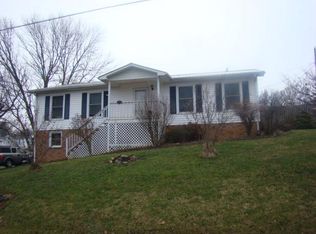 435 Sprinkle Ave, Marion, VA 24354