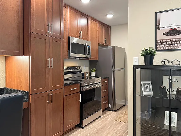 St. Andrews Apartments — Photo 9