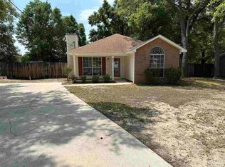 6019 Hamilton Bridge Rd, Milton, FL 32570