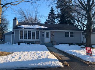 2021 Markham St, Manitowoc, WI 54220