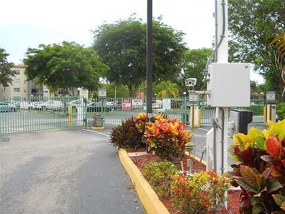 3rd image of 1820 SW 81st Ave APT 3105