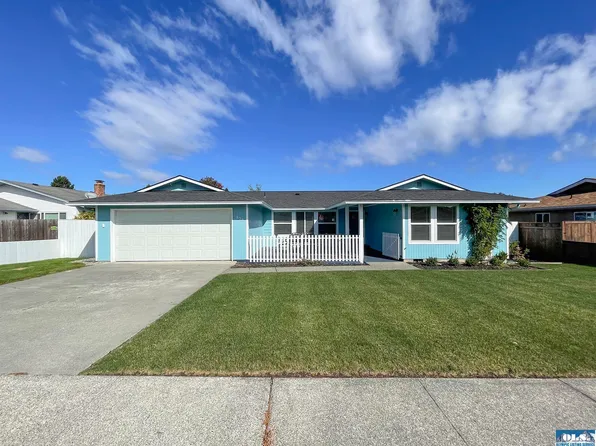 822 E Alder St, Sequim, WA 98382