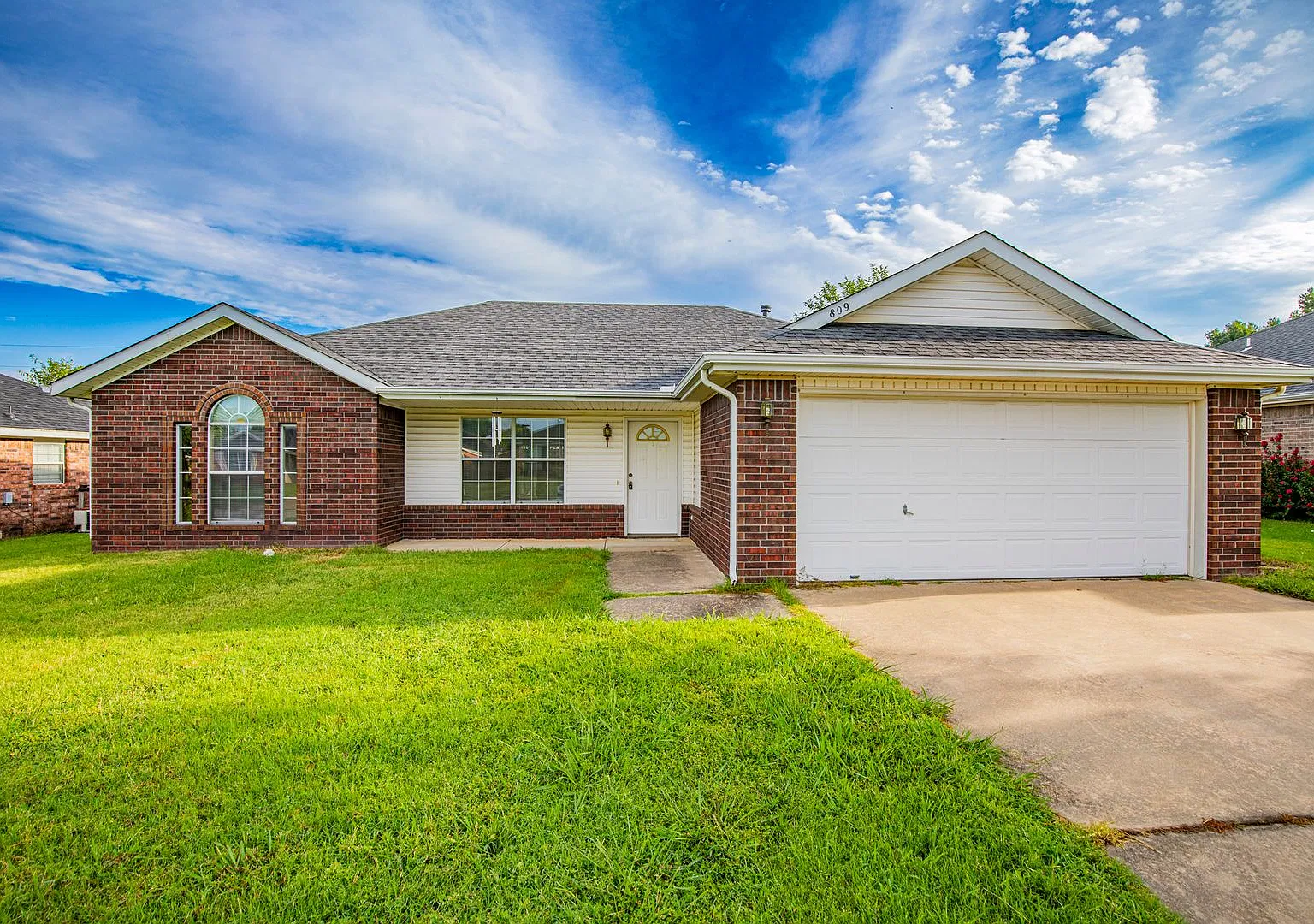 809 Jon Drive — Photo 1