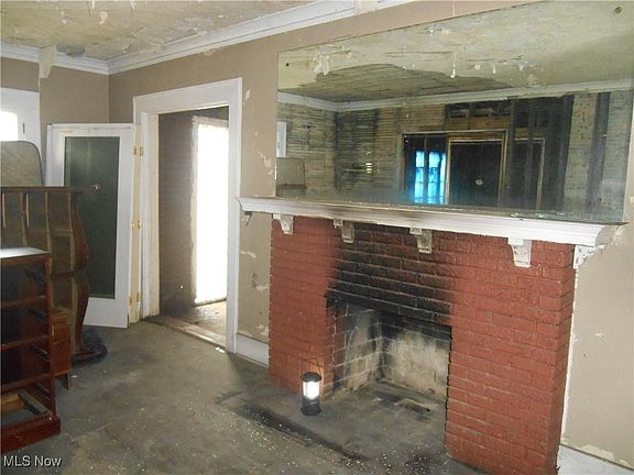 27th image of 1683 Juanita Ave