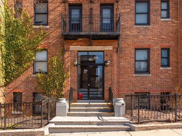 4-7 Sherborn Court 463-475 Broadway