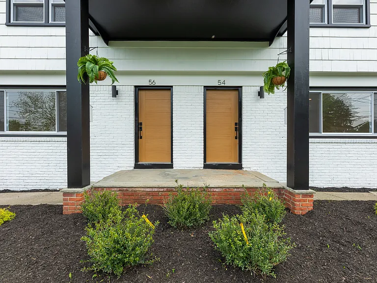 54 Park Ter N — Photo 2