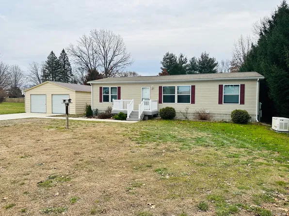 1041 Diane Dr, Colon, MI 49040