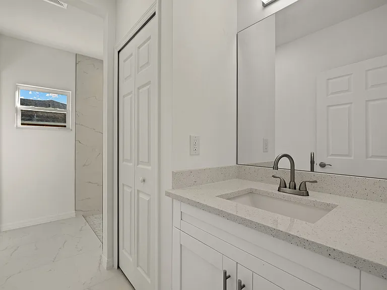 748 Foxtail St E — Photo 16