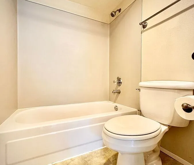 530 Melrose Ave E #407 — Photo 15