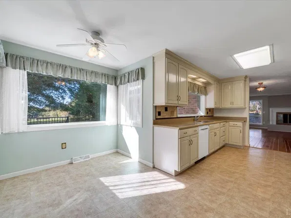1684 Big Island Hwy, Bedford, VA 24523