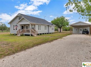 990 Kemper City Rd W, Victoria, TX 77905