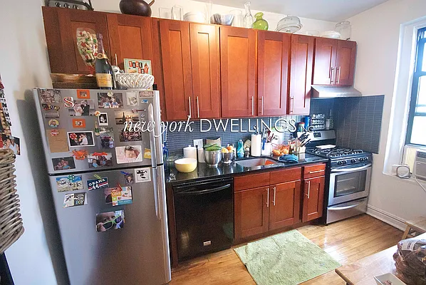 Rented by New York Dwellings LLC | media 27