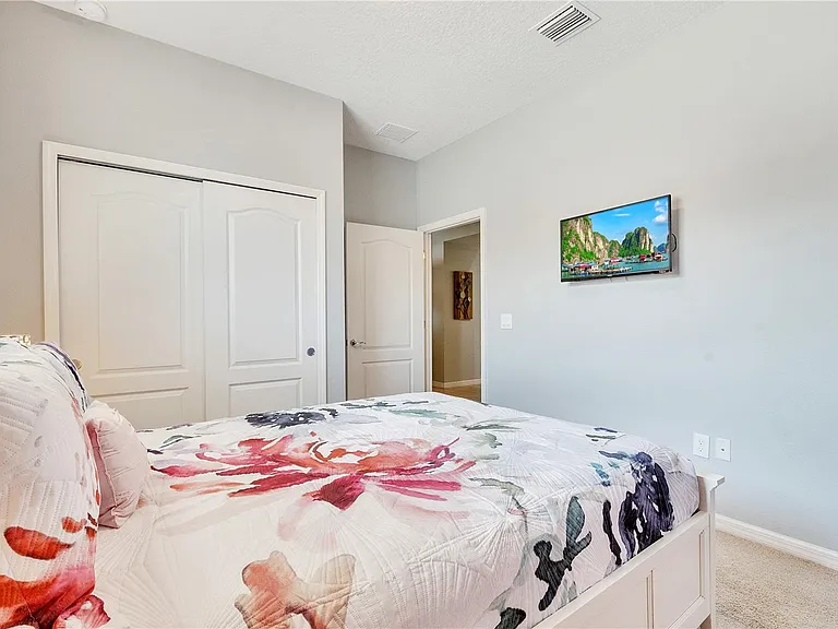 8827 Geneve Ct — Photo 10