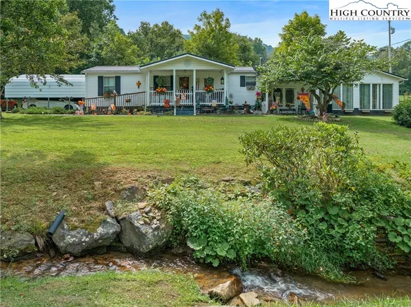 3136 Hughes Gap Road, Bakersville, NC 28705