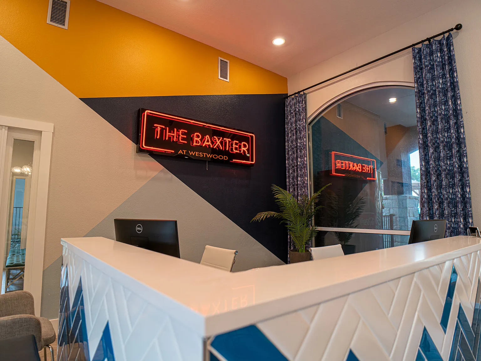 The Baxter at Westwood — Photo 2