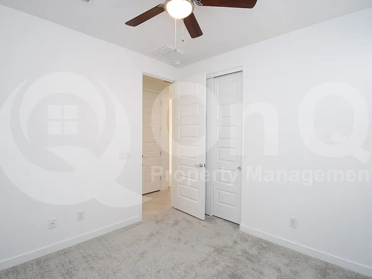 9432 W Roma Ave — Photo 18