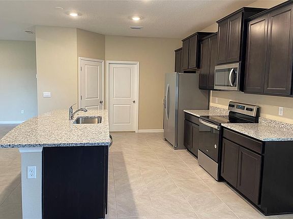 5th image of 13811 Whiskey Daisy Dr