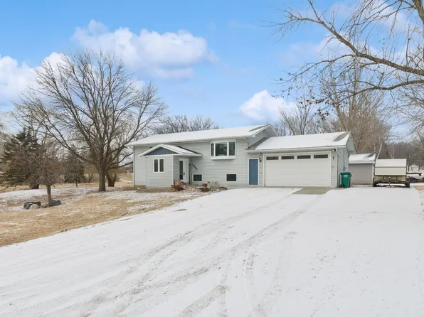 1068 29th St SE, Buffalo, MN 55313