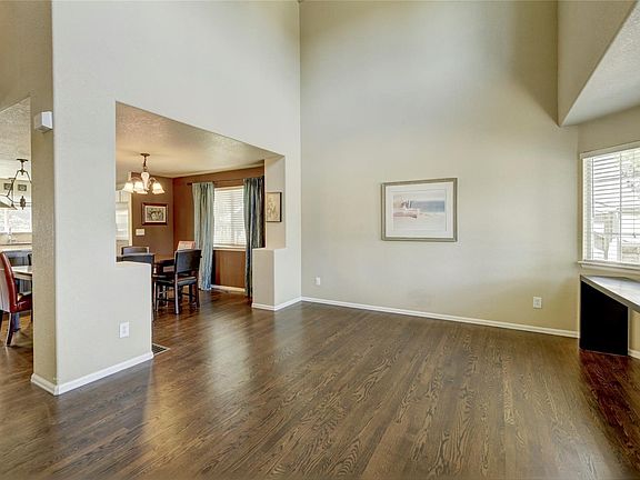 5th image of 2491 Wisteria Dr