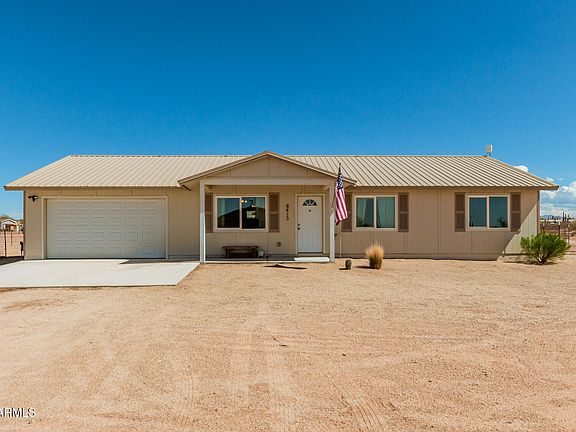 3rd image of 8413 N STACEY Lane