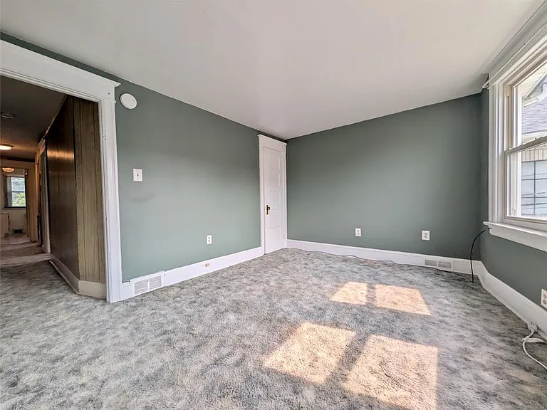 1083 Main St #2 — Photo 15