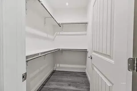 401 Abigail St — Photo 29