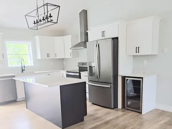 2065 Cedar Brook Drive, Hermon, ME 04401