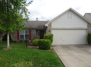 9777 Fireside Ln, Fishers, IN 46038