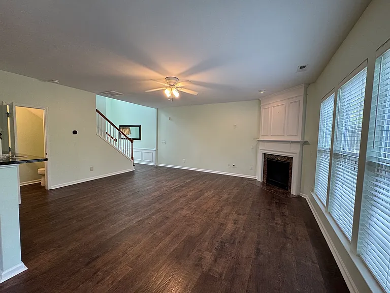 8211 Saltwood Pl — Photo 9