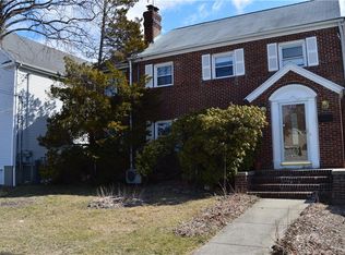 402 Soundview Ave, Stratford, CT 06615