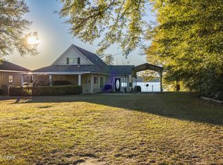 3628 Seminole Ln, Marianna, FL 32448