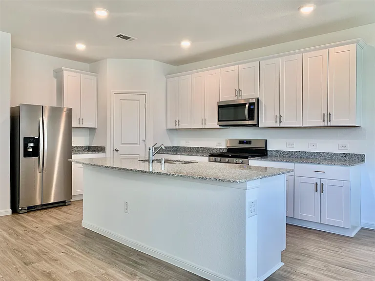 1024 Greenshank Dr — Photo 7