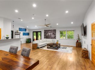 4607 Windsor Dr SW, Smyrna, GA 30082