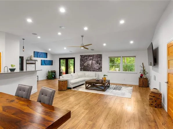 4607 Windsor Dr SW, Smyrna, GA 30082