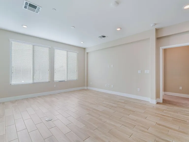 9601 Jadeite Ln — Photo 4