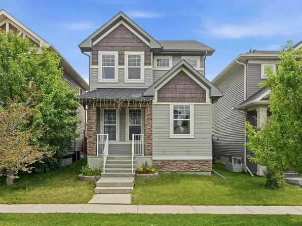 74 W Ravenswynd Rise SE, Airdrie, AB T4A 0J9