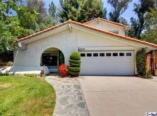 2911 Mountain Pine Dr, La Crescenta, CA 91214