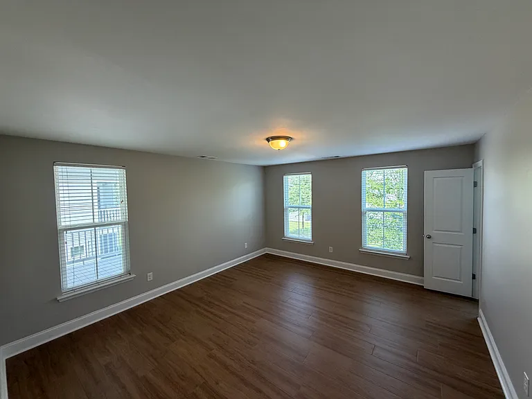 1168 Amelia Park Dr — Photo 18