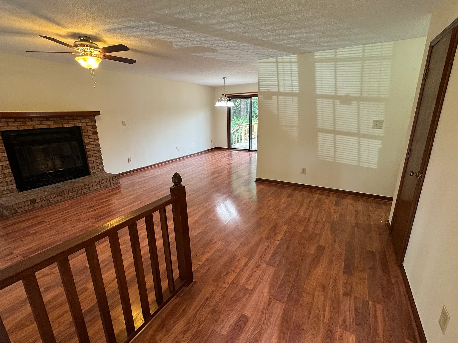 3 bed, 1205 sqft, $1,995 — Photo 2