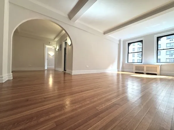 360 E 55th St, New York, NY