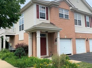 10200 Mulberry Ln #F, Bridgeview, IL 60455