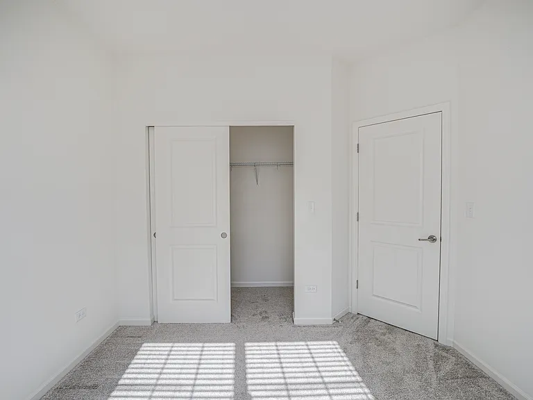 2939 Showplace Dr — Photo 17