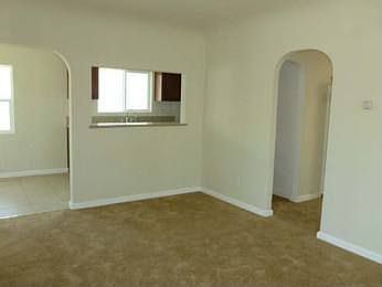 4th image of 11103 Bellinger St