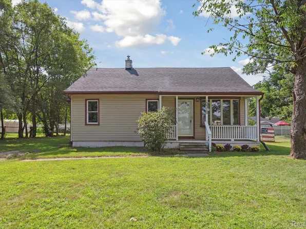 10310 Sterling St, Romulus, MI 48174