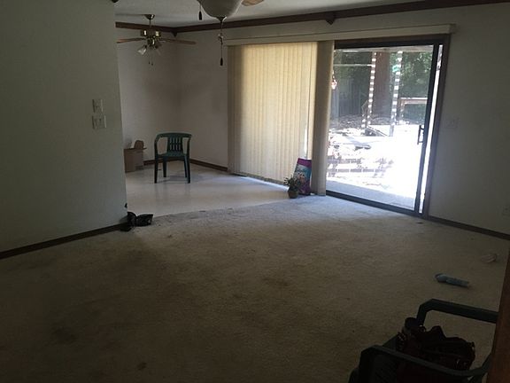 4th image of 208 Firestone Dr