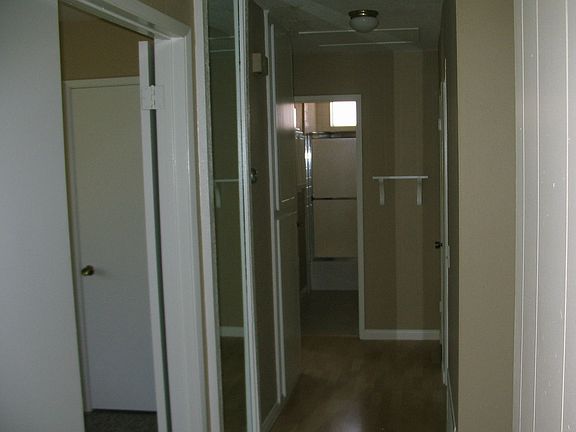 3rd image of 78 E Bonita Dr