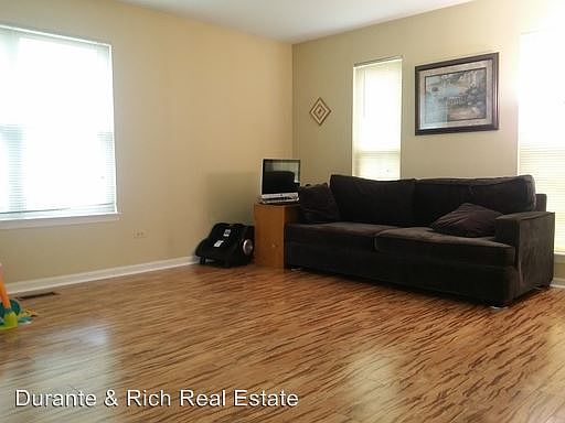 4th image of 4585 Mumford Dr